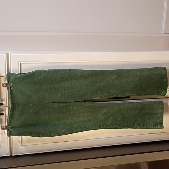 Tuckernuck Green Ashford Corduroy Pants Size Medium - Picture 3 of 8